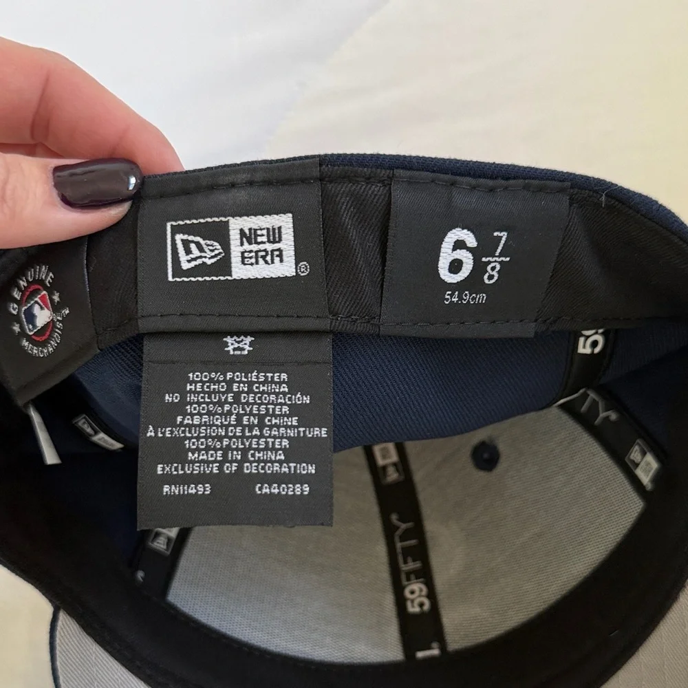 New Era Navy Fitted White Sox Cap - Picture 2 of 9